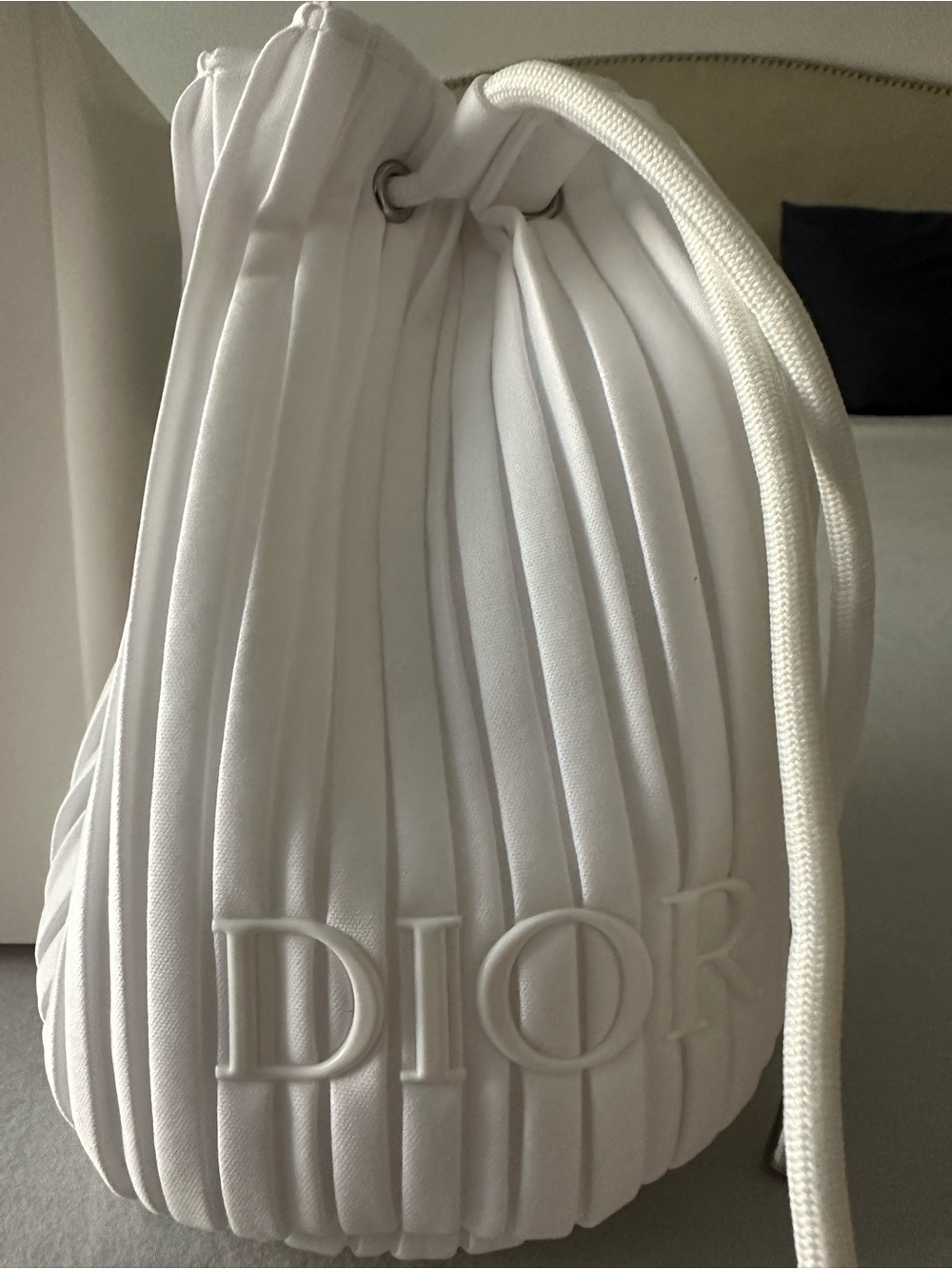 DIOR White Pleated Drawstring Bucket Cosmetic Bag - Picture 2 of 4